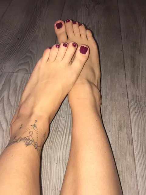 Foot.pics95 on OnlyFans