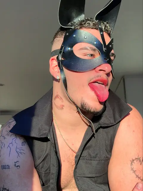 Eyender Howland on OnlyFans