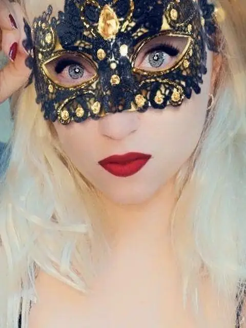 Millania on OnlyFans