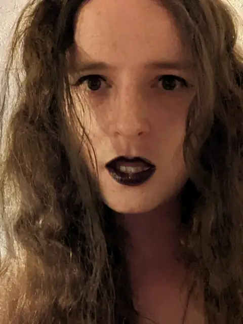 Elli Smiles (Trans) on OnlyFans