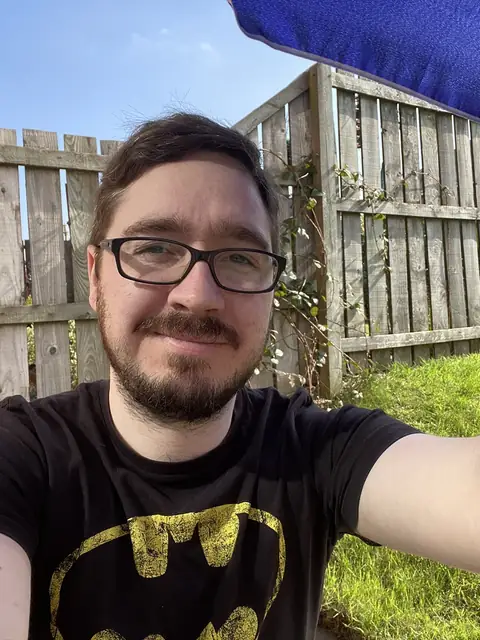 Chris Comeings Nerd on OnlyFans