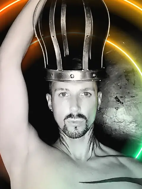 Bastian Valentino on OnlyFans