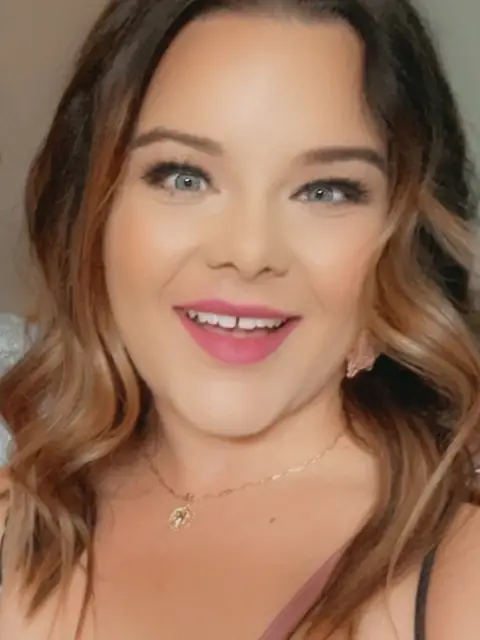 Charlotte Lee on OnlyFans