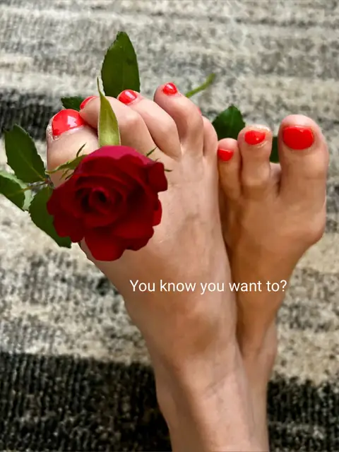 Goldenclawgoddess on OnlyFans