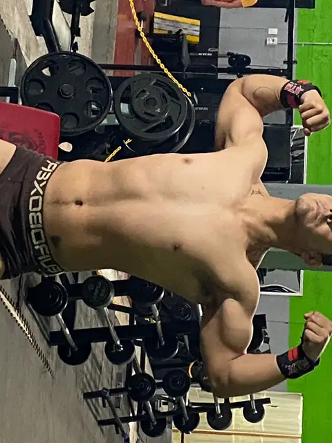Fabian Reyes on OnlyFans