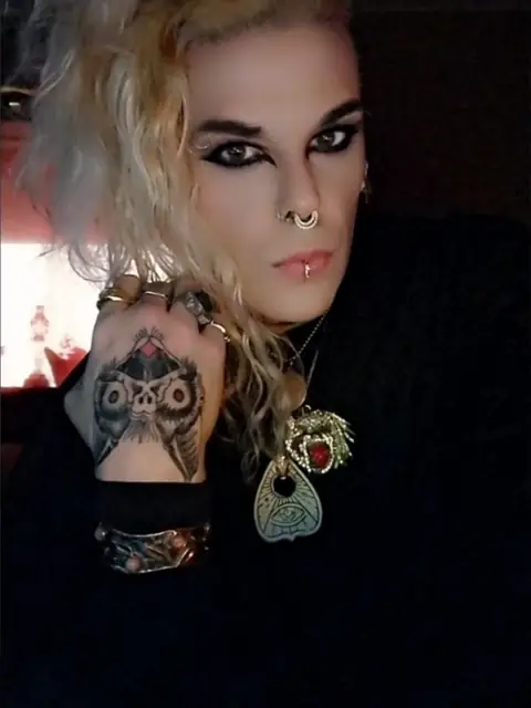 Kaye Hearts on OnlyFans