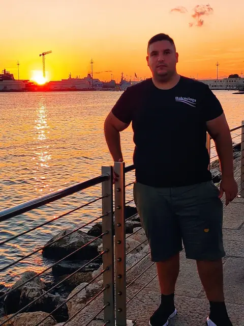 Valentino Cadelanu on OnlyFans