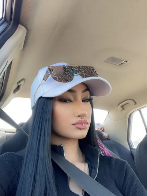 Skinny Ri on OnlyFans
