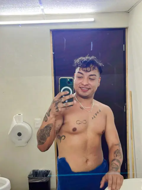 Erik buttoswki on OnlyFans