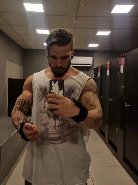 Owmynog on OnlyFans