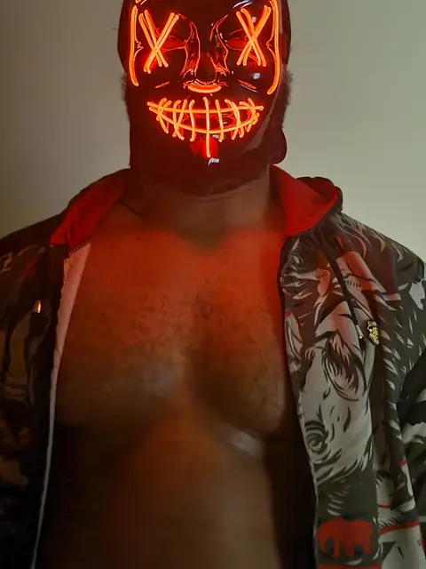 Tr j n on OnlyFans