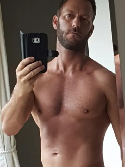 Scorpio70s on OnlyFans