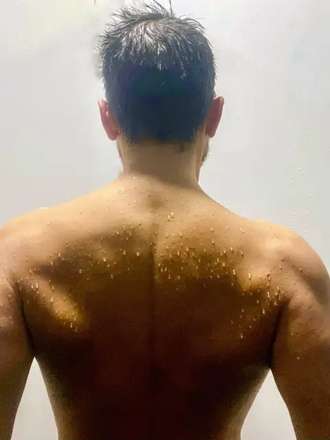 jugueton21 on OnlyFans