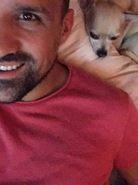 Robert V on OnlyFans