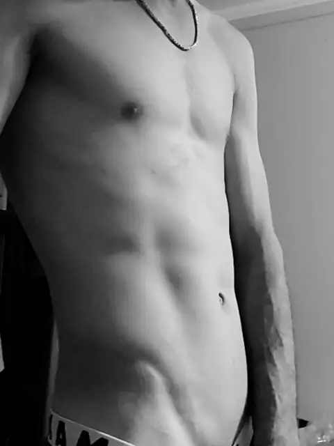 WhatsTheCraze_ on OnlyFans