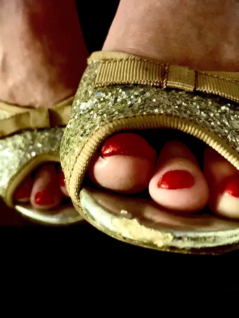 Madame Butterfly Feet on OnlyFans