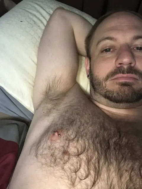 JJ/Daddy/Sir on OnlyFans