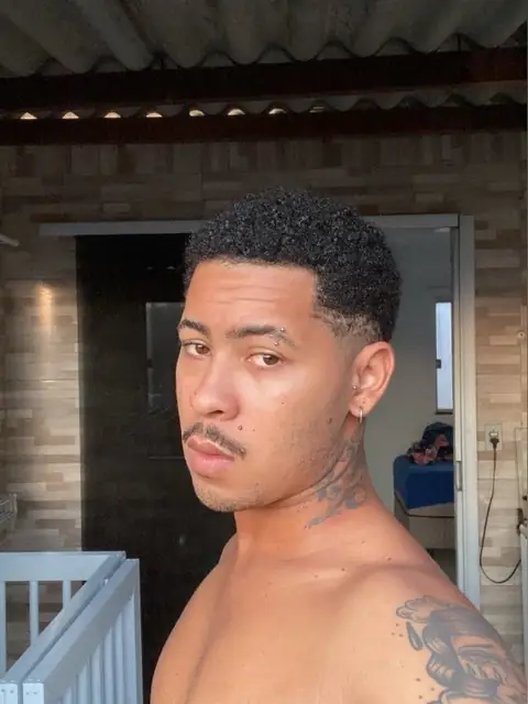 yuri on OnlyFans