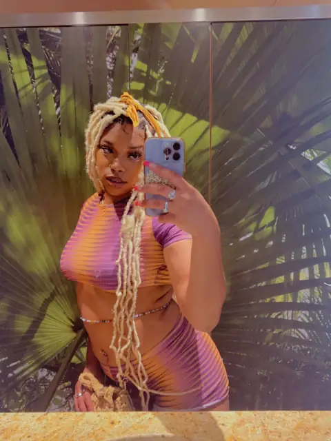 ZayaBaya on OnlyFans