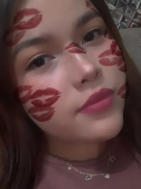 Vanessaozuna on OnlyFans