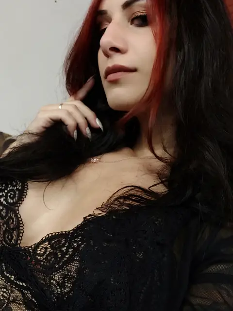 Kyra D esse on OnlyFans