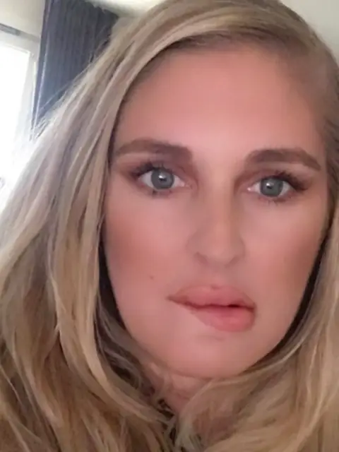 Rosie on OnlyFans
