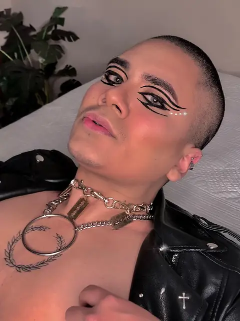 Enrique P rez on OnlyFans