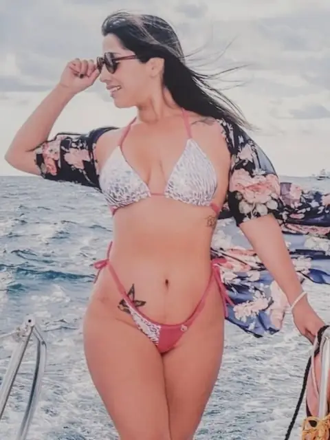 Aleinad.30 OnlyFans profile