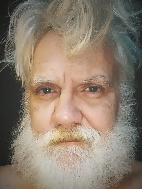 Papa Mitch on OnlyFans