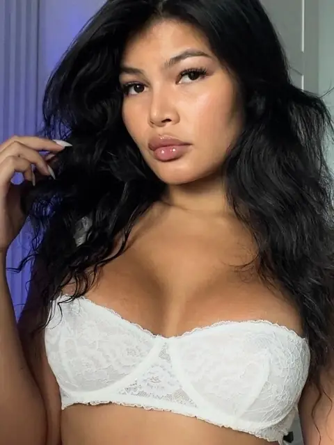 Mina OnlyFans profile