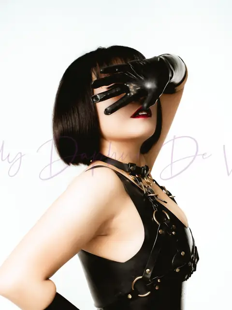 Lady Daphne De Vil on OnlyFans