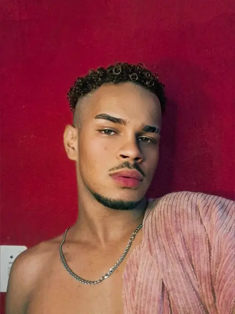 Emerson Santos OnlyFans profile