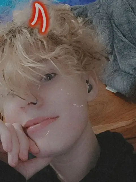 PrettyFemboi19x on OnlyFans