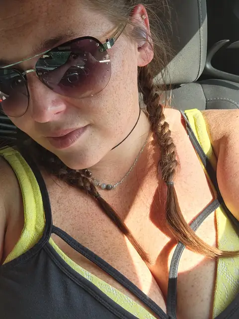 Layla Lee OnlyFans profile