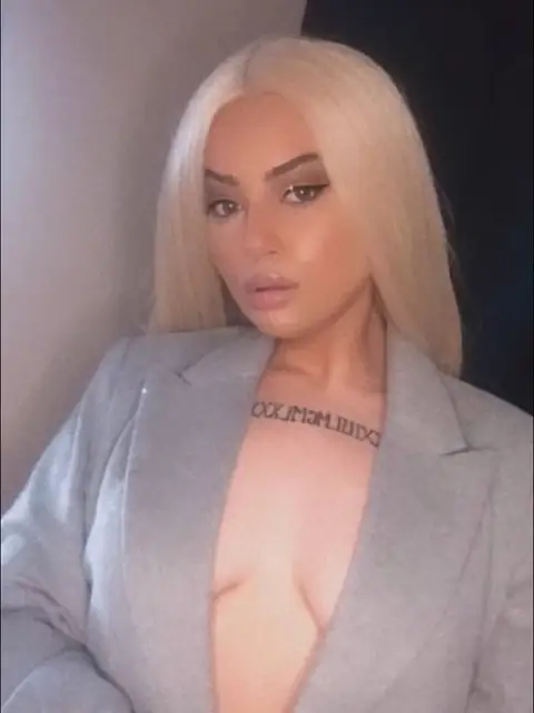 Loredana on OnlyFans