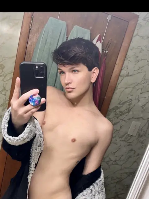 Xxx Tb OnlyFans profile