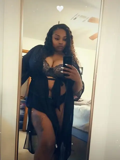 Vickey OnlyFans profile
