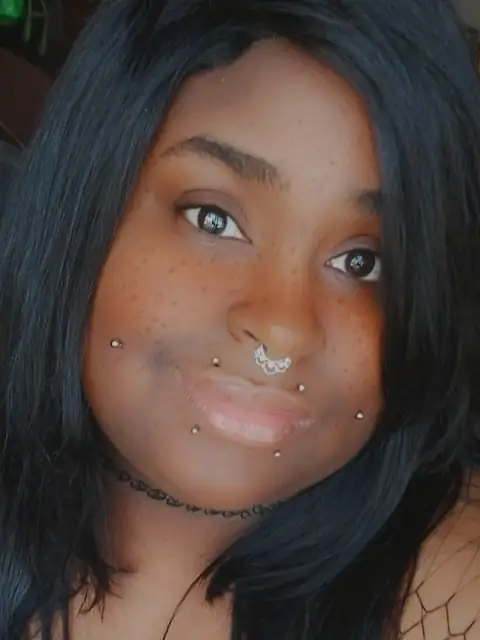 Elowyn OnlyFans profile
