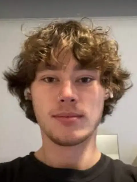 helloim6foot4free OnlyFans profile