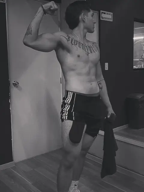 Daniel Ram rez on OnlyFans
