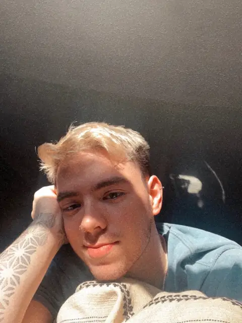 M OnlyFans profile