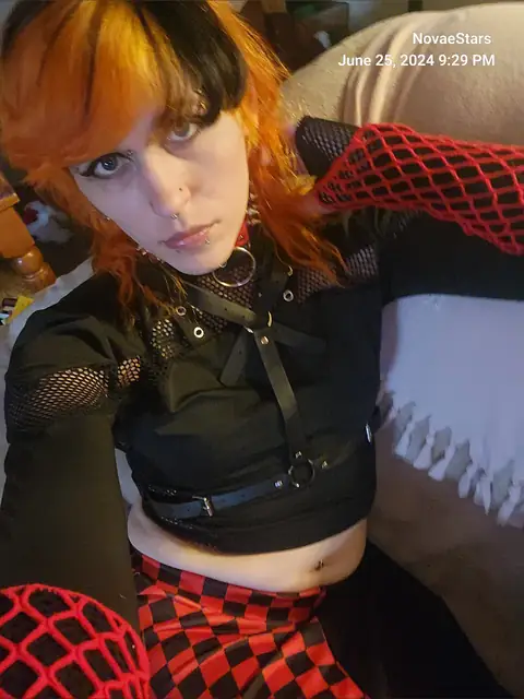 Fenix Seraphina (Trans) on OnlyFans