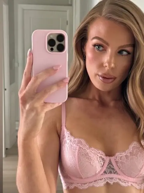 Danni OnlyFans profile