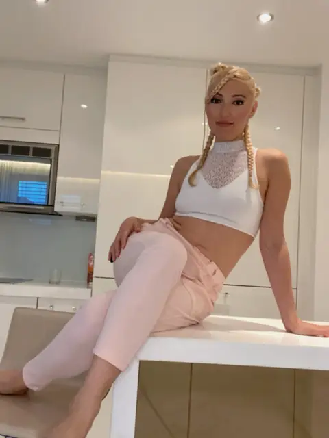 Sun Tantra OnlyFans profile
