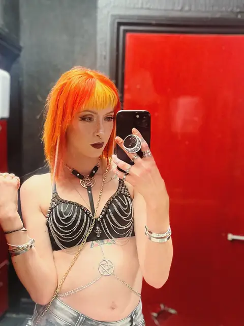AmbeRavenFire on OnlyFans