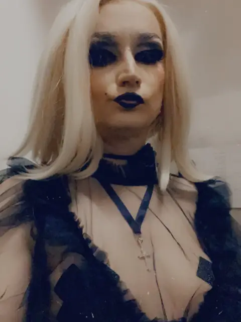 Annie OnlyFans profile