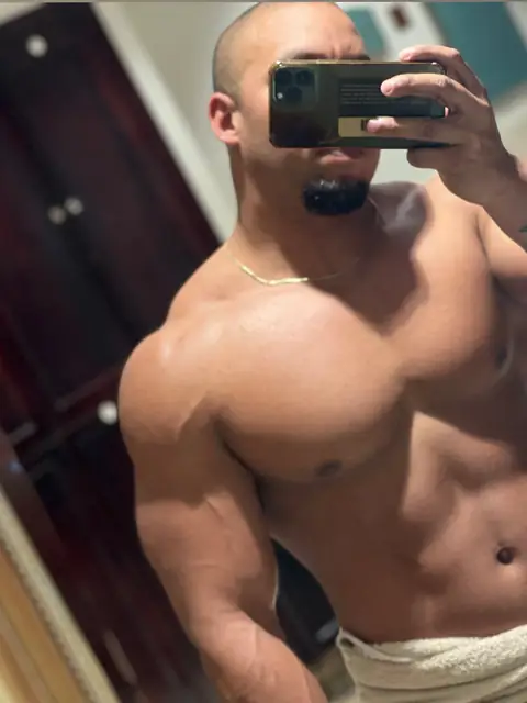 Julian Haites on OnlyFans