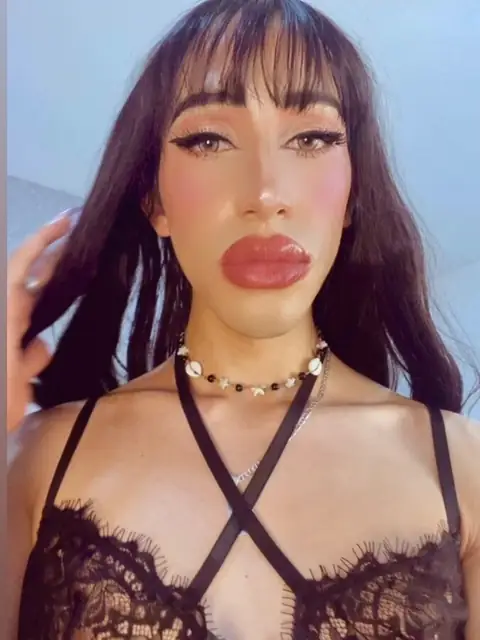 Nayla Monroee on OnlyFans