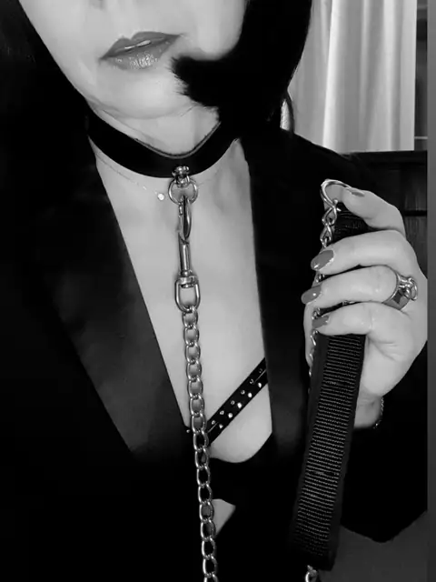 DarkDesiresAnnett on OnlyFans