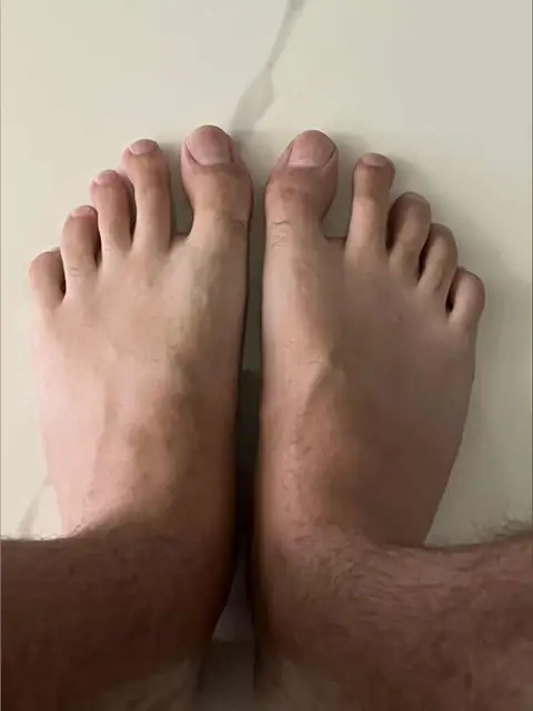 Big feet boy on OnlyFans